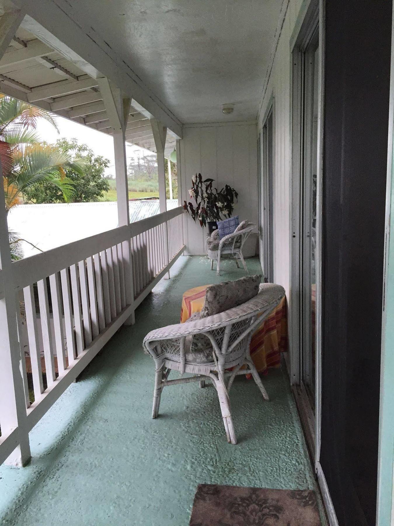 Lava Tree Tropic Inn Pahoa Buitenkant foto